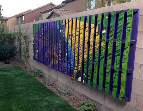 50 Creative Creations Made with Wooden Pallets - Inspirationalz