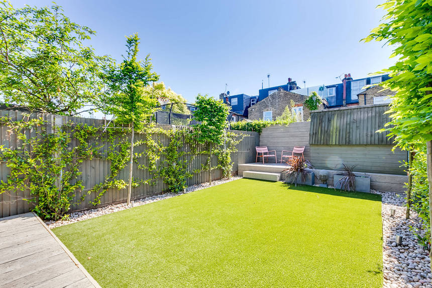 Vertical Garden Designs (25)