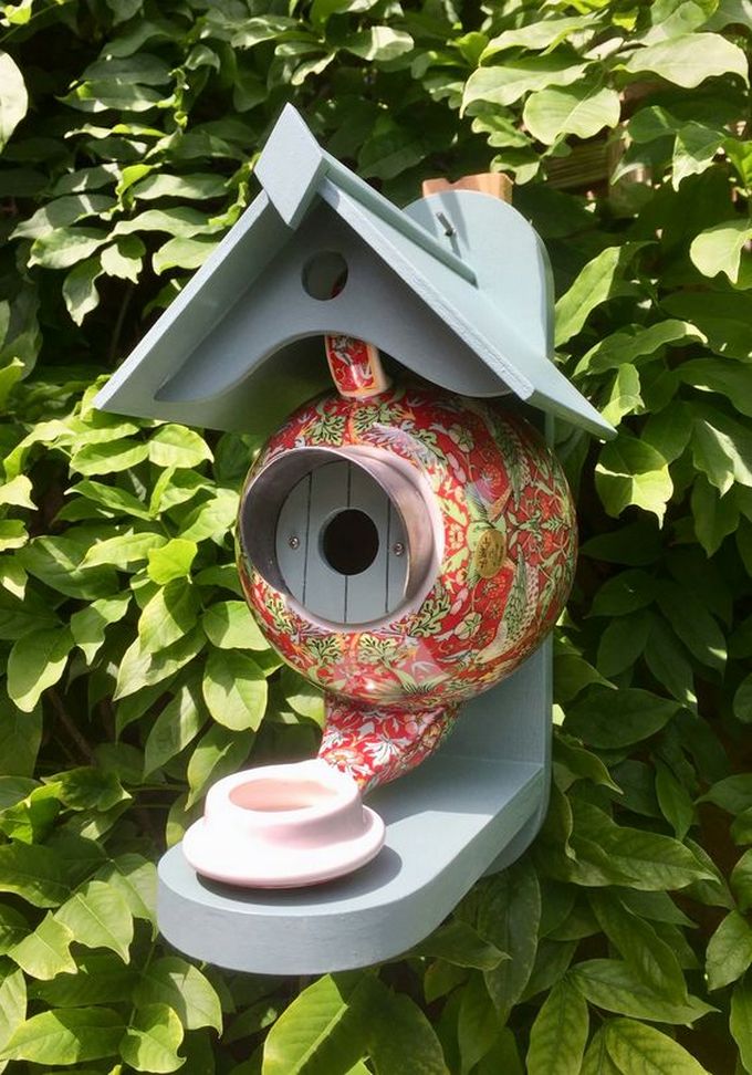 tea cups birds house and feeder 4